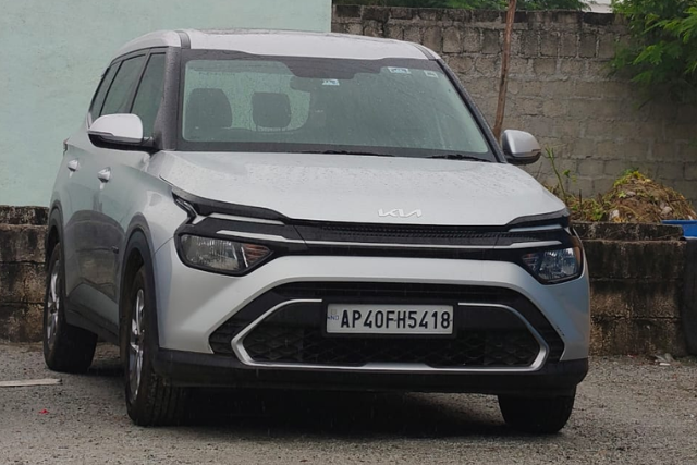 Kia Carens manual petrol car for rent in Tirupati